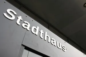img_1260_preview Der Stadtrat geht gar nicht erst auf die einzelnen Punkte der Anfrage ein.