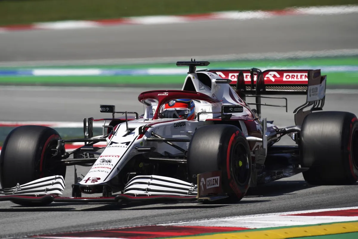 Kimi Räikkönen liess Teamkollege  Antonio Giovinazzi hinter sich, klassierte sich aber ebenfalls ausserhalb der Top Ten.