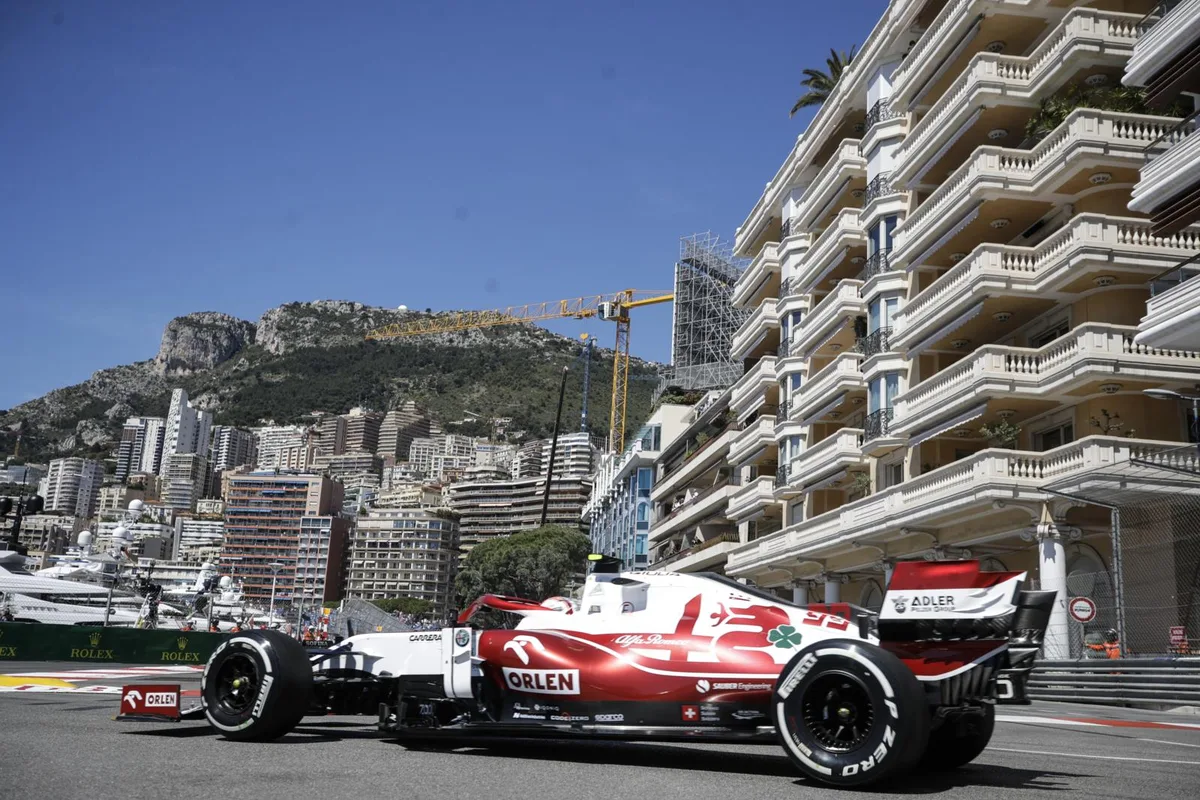 Erfolg vor grosser Kulisse: Antonio Giovinazzi punktet in Monaco.