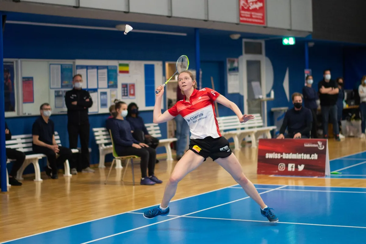 Die Ustermerin Milena Schnider war in den Final-Playoffs sowohl im Einzel als auch im Doppel zweimal erfolgreich., Milena Schnider spielt seit dieser Saison für den BC Uzwil in der NLA., Das Uzwiler Meister-Team mit Milena Schnider (kniend, links).