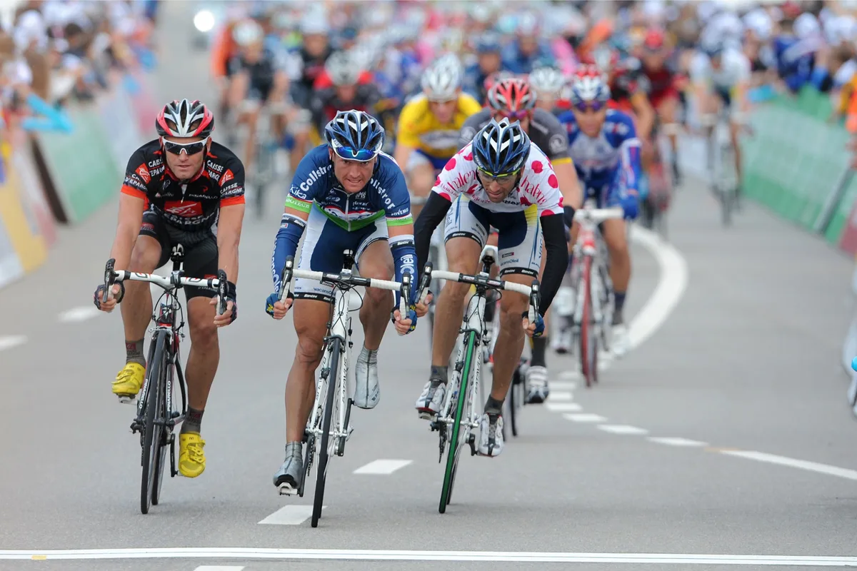 1727135_preview Am Montag, 7. Juni fahren die Radprofis der Tour de Suisse durch acht Oberländer Gemeinden.
