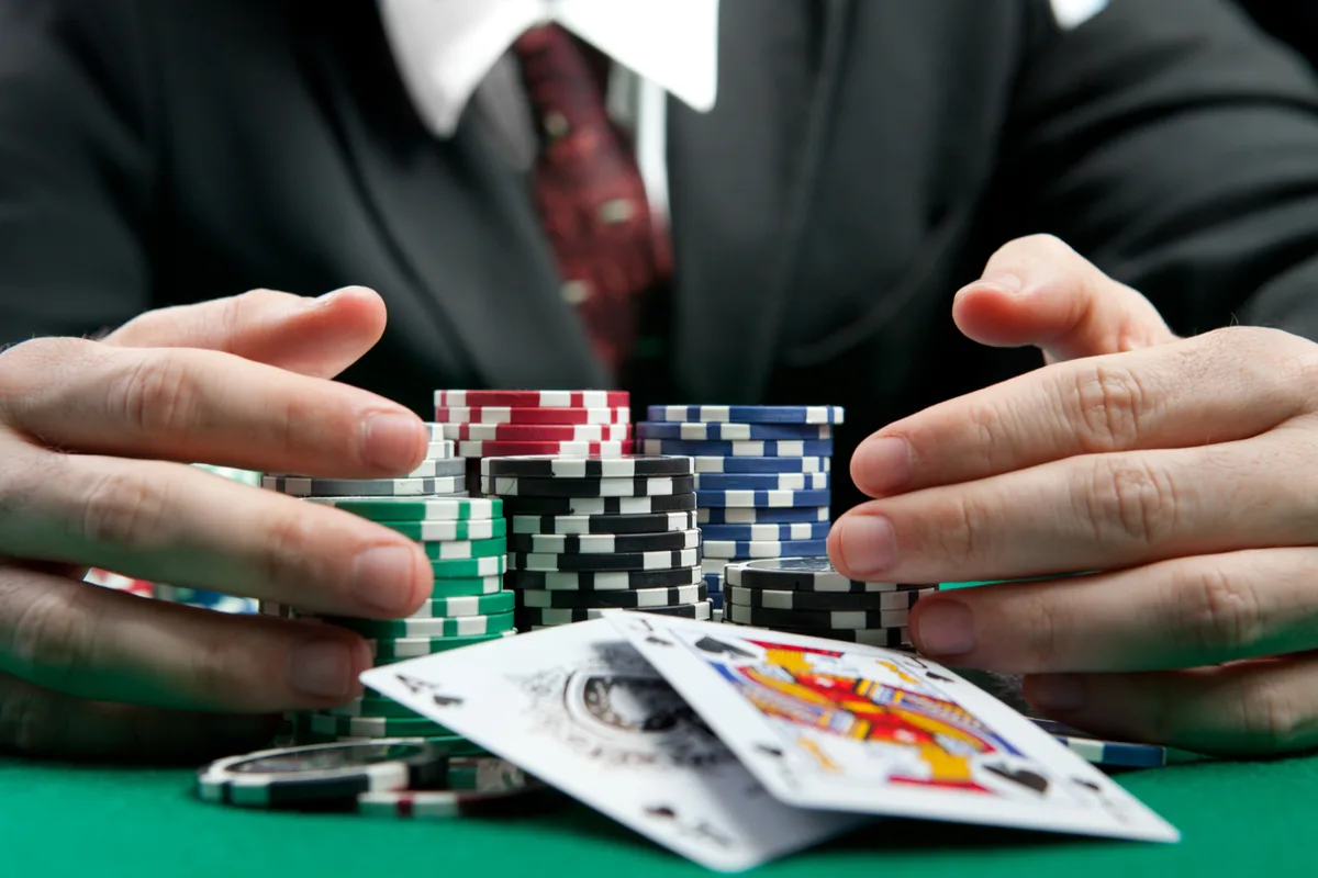 fotolia_44633597_l_preview In Zürich spielten mehrere Personen um viel Geld. Dafür werden sie jetzt gebüsst.