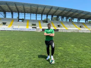 edis2_preview In eine neue Welt eingetaucht: der Rütner Edis Smajovic im Stadion von Pelister Bitola, Fanatisch: Die Pitola-Fans unterstützen die Spieler im Training vor dem Derby gegen Vardar Skopje.