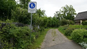 030621_hoehenweg%20wila_gaeh_1_preview Die Anwohner befürchten, dass noch mehr Autos trotz Verbot den Höhenweg befahren.