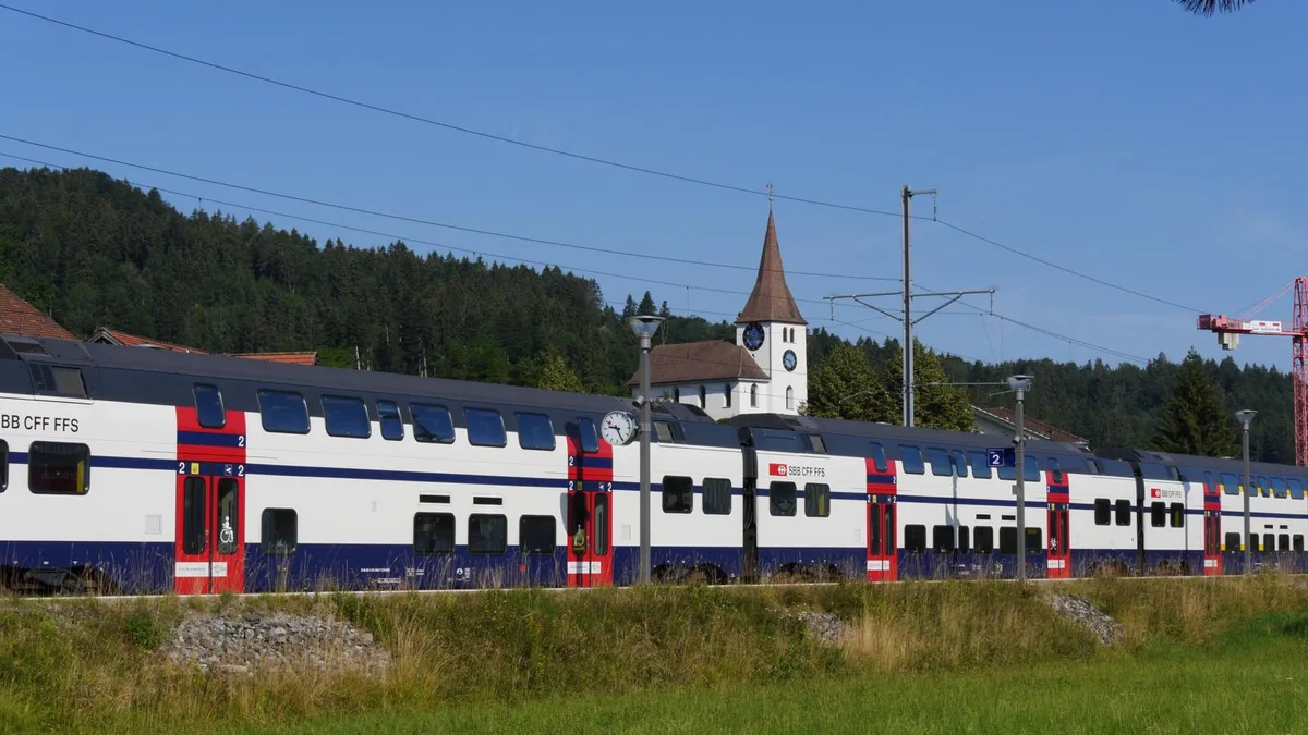 s11_wila_22_preview Eine Störung im Zürcher Stadelhofen wirbelt derzeit den S-Bahnverkehr durcheinander.