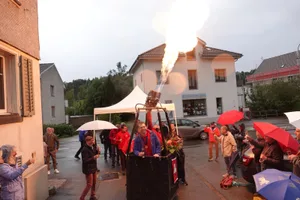 0920_empfanhugi_1_pd_preview Freunde und Bekannte empfingen Roman Hugi in Turbenthal., Im August gewann Hugi bereits die Schweizermeisterschaft.