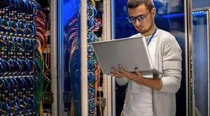 1203_gebaudeinformatiker%20%203-1_preview_0 Der Informatikmarkt wächst, der Stadtrat will die Aktien der RIZ AG dennoch verkaufen.