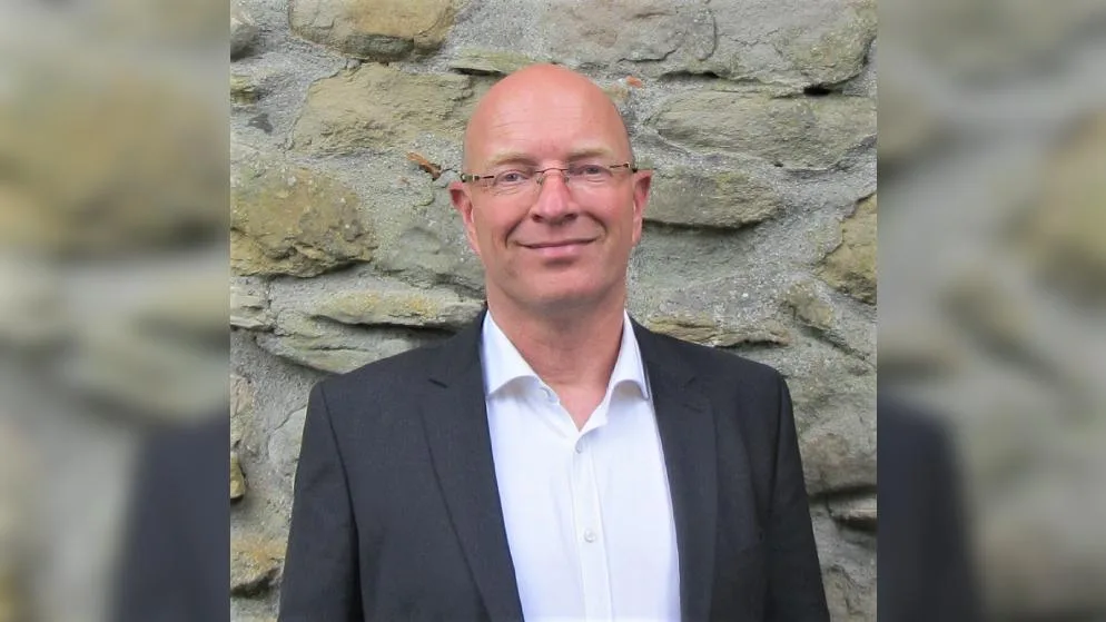 Andreas Bertram-Weiss ist an der Urne zum Pfarrer gewählt worden.