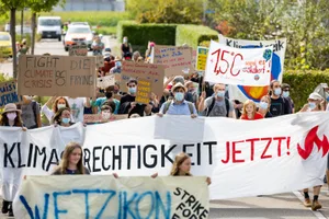 hinwil_25092021_klimademo_crm_8_preview Am Samstag wurde in Wetzikon für das Klima demonstriert. Losgezogen waren die Teilnehmende von der Färberwiese.