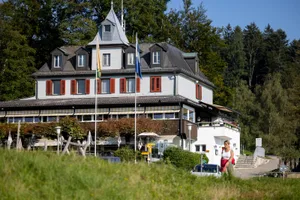 uster_03092021_hochwacht_crm_9_preview Das Restaurant Hochwacht schliesst Ende Jahr. , Pächter Fredi Jost und Geschäftsführer René Heiz haben ihren Pachtvertrag gekündigt., Corona habe ihnen zugesetzt - sowohl wirtschaftlich als auch psychisch., Der Kanton prüft derzeit eine Sanierung mit allfälliger Zwischennutzung der Hochwacht.