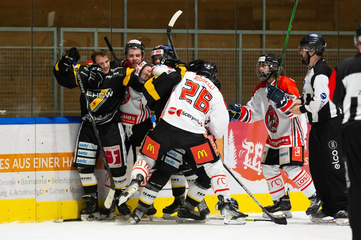 https-zueriost-ch-sites-default-files-elvis-media-2021-10-sport_eishockey_wetzikon-bellinzona_16102021_pif-16_preview-jpg Im Duell zwischen Wetzikon und Bellinzona kam es immer wieder zu Handgemenge unter den Spielern.