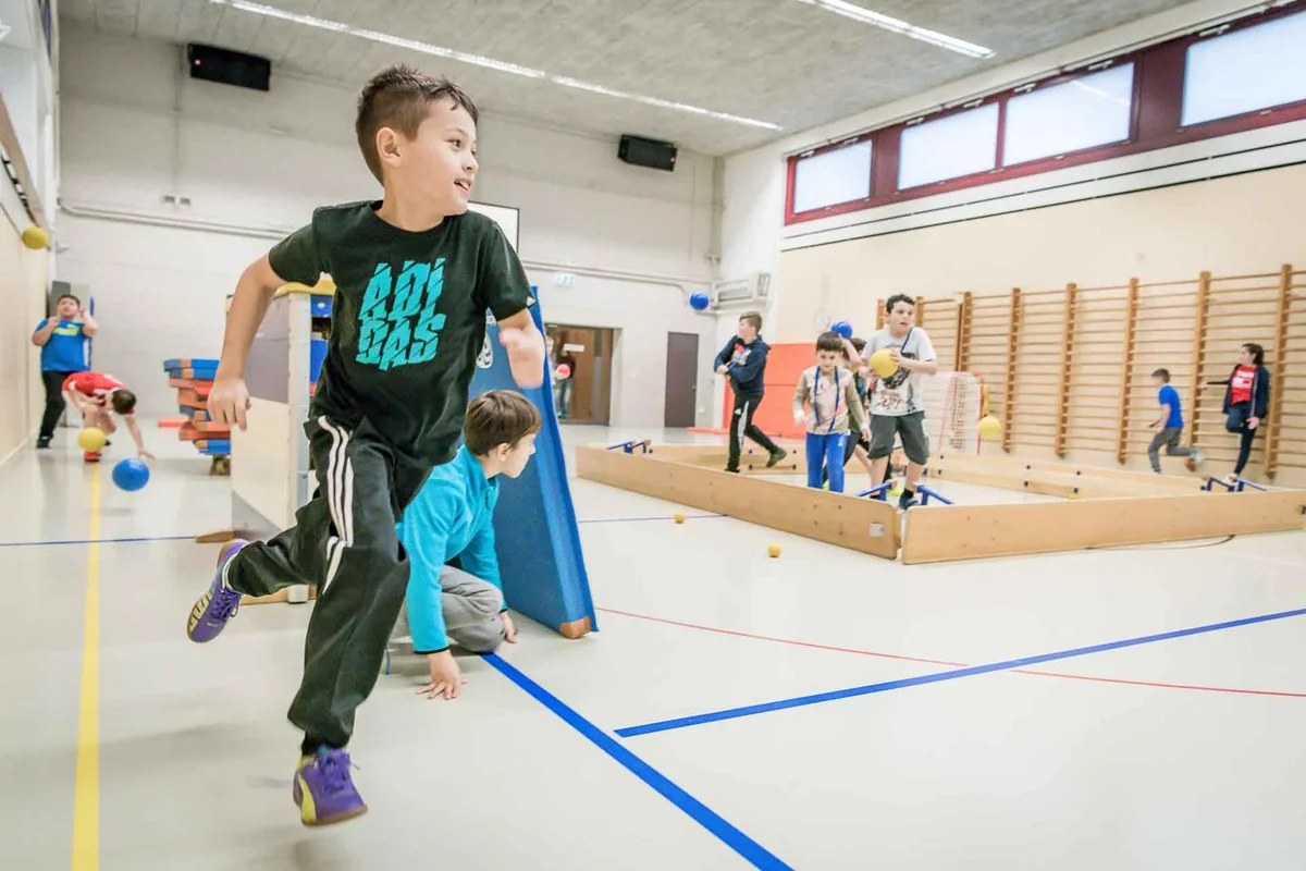turnhalle%204_preview Ab kommenden Sonntag startet die erste Saison des Projekts «OpenSunday», In der Turnhalle Schlimperg A sind auch Kinder mit Beeinträchtigung willkommen., Die Turnhalle Schimperg A steht Kindern von 6 bis 12 Jahren offen.