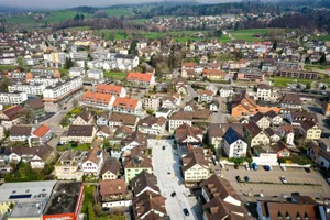 pfaeffikon_21032020_luftaufnahmen_sbo_11_preview Pfäffikon heute. Wie wird es morgen aussehen? Das Raumentwicklungskonzept liefert mögliche Antworten.