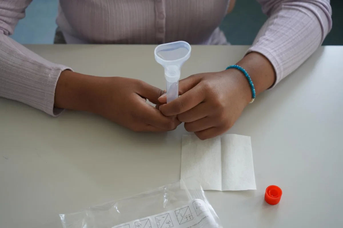 dsc00563_preview «Weiss die Schule Hinwil, welche Inhaltsstoffe in Pooltests vorkommen?» - Diese Frage wurde am Mittwoch gestellt.