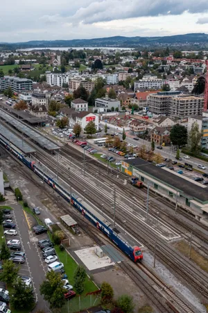 hinwil_05102021_unterwetzikon_crm_11_preview Das Bahnhofareal in Wetzikon: Der Masterplan soll mit der Bevölkerung zusammen entwickelt werden.