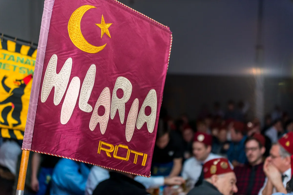 Neben dem altehrwürdigen Bierkommers organisiert die Hilaria Rüti jedes Jahr zwei Maskenbälle. , Kein Bierkommers 2022: Das Schutzkonzept könnte kaum eingehalten werden. , 2016 trat die Showgruppe vom TV Rüti an der Fasnacht auf.