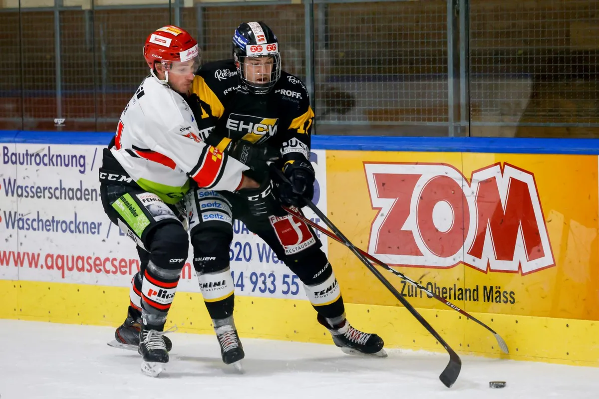 sport_04122021_ehwetzikon_crm_08_preview Was für ein Auftritt: Gian Andrea Thöny (rechts) hatte bei allen Wetziker Toren den Stock im Spiel.