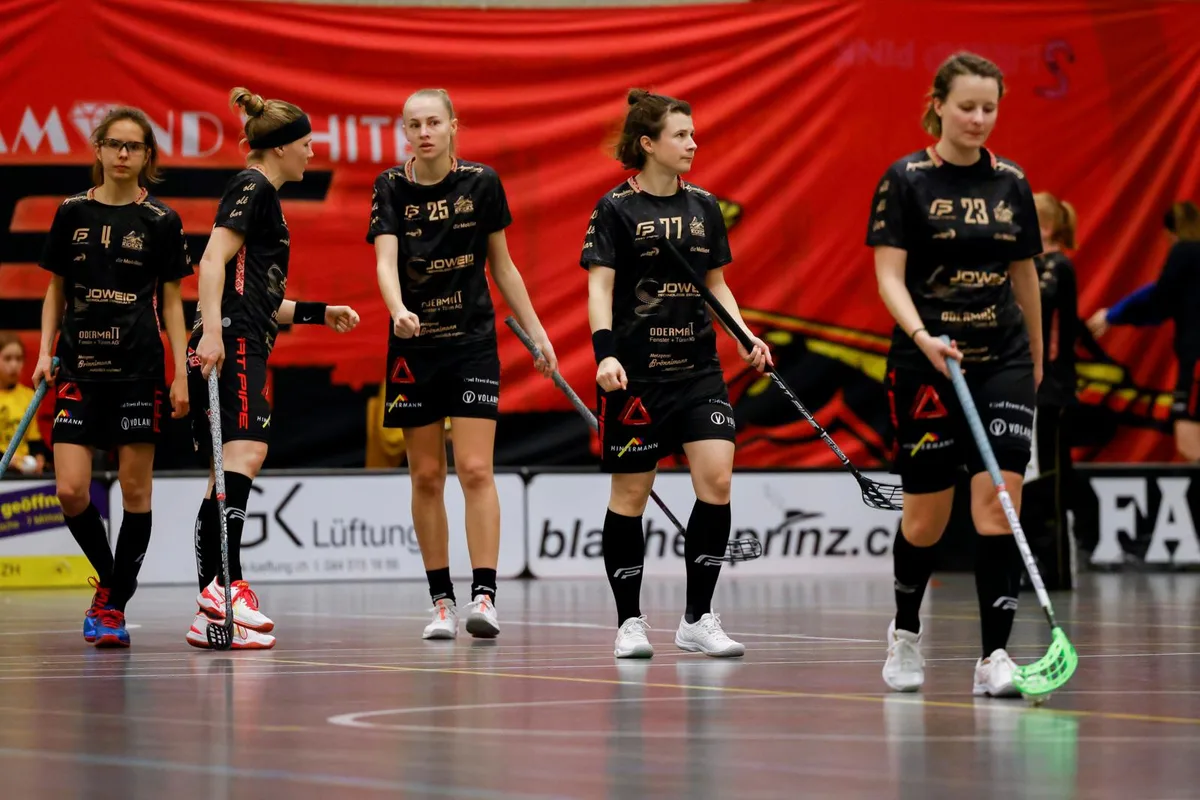 sport_18122021_fbriders_crm_08_preview Keine Jubelstimmung: Die Floorball Riders kassieren zwei Niederlagen.