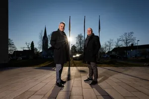 https-zueriost-ch-sites-default-files-elvis-media-2022-03-hinwil_10032022_wahlenbubikon_crm_5_preview-jpg Thomas Illi (EVP, links) und Hans-Christian Angele (FDP) wollen Gemeindepräsident von Bubikon werden.