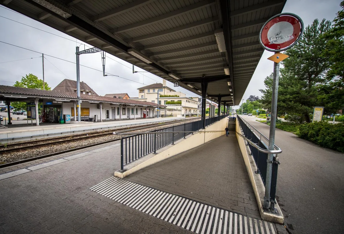 pfaeffikon_13062018_entwicklungbushof_sbo_14_preview Die Pfäffiker wünschen sich eine zweiter Unterführung am Bahnhof – ein Wunsch, der wohl weiter unerfüllt bleibt.