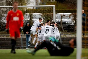 https-zueriost-ch-sites-default-files-elvis-media-2022-04-sport_03042022_fbru%25cc%2588ti_crm_00_preview-jpg Die Ustermer Zweitliga-Fussballer wollen sich Ende Saison über den Aufstieg freuen.