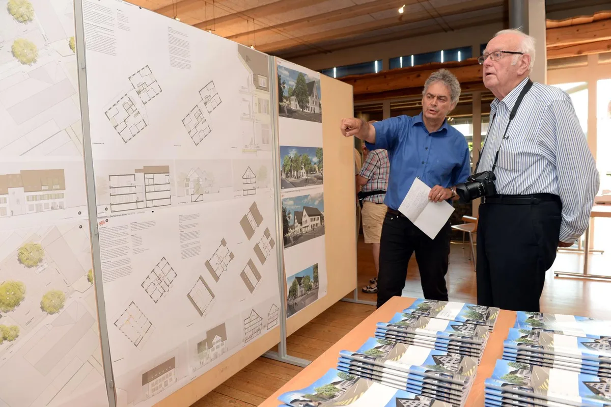 illnau_attraktivesdorfzentrum_02-07-2018_tz_mav_4_preview Die Dorfplatz-Frage bleibt ungelöst: Ueli Müller 2018 an einer Informationsveranstaltung zum Dorfzentrum Illnau.