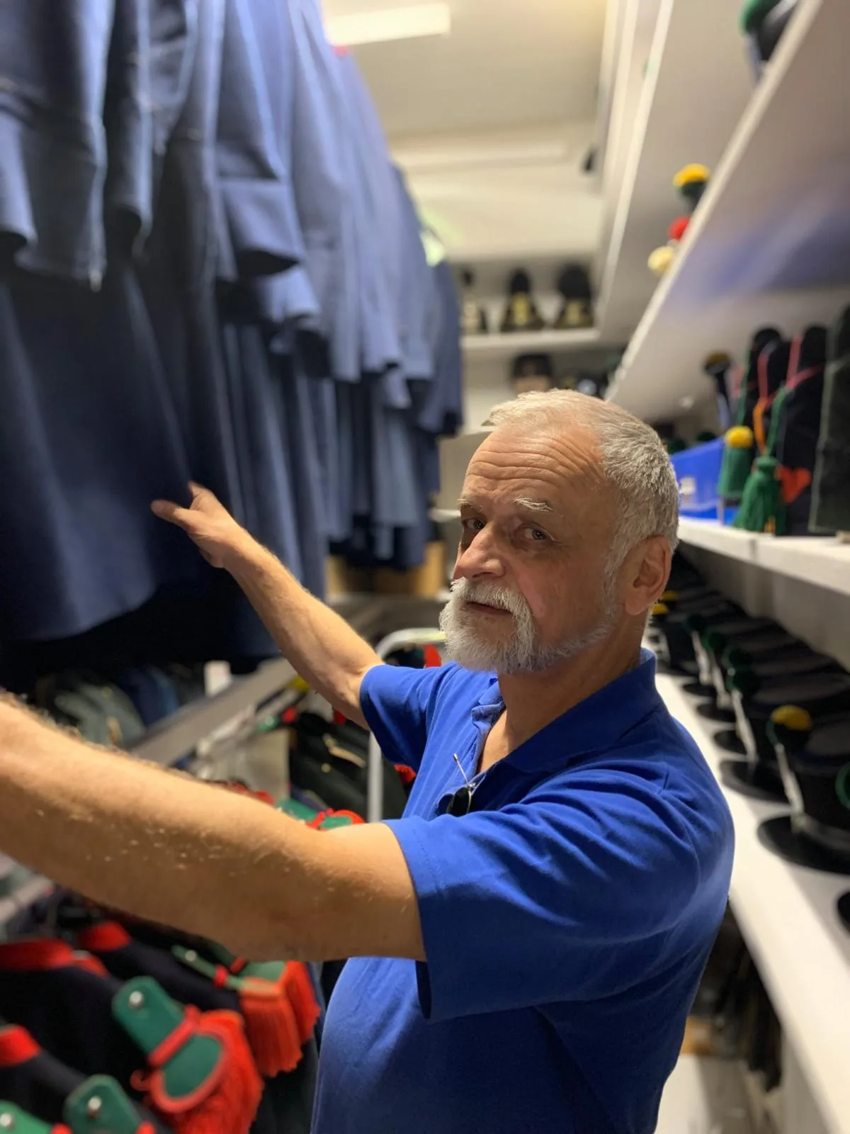 Andreas Streiff hat den Motten im Uniformenlager den Kampf angesagt. Foto: Christian Brändli 