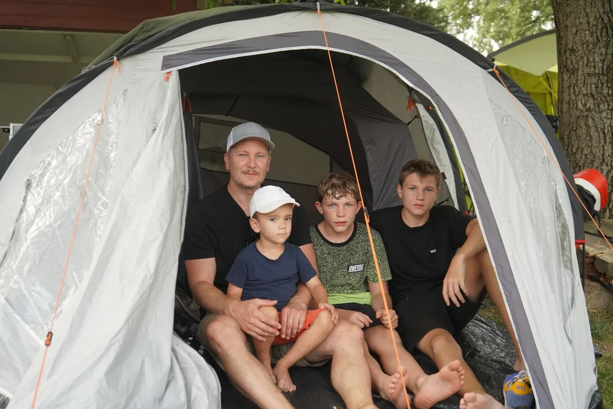 Familie Bräm auf dem Campingplatz Rausenbach in Maur am Greifensee.