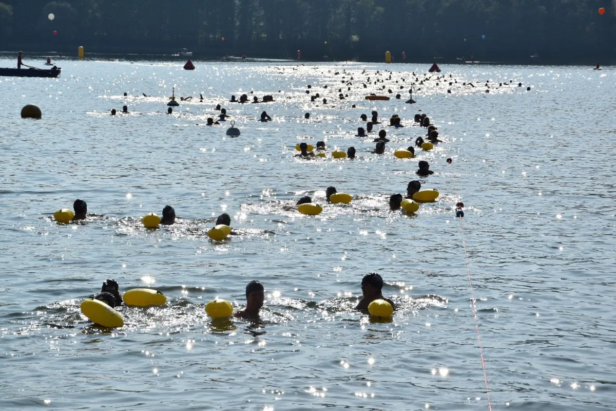 20190824_170907_img_7279_preview Am 27. August findet im Rahmen des Uster Triathlons eine Seeüberquerung mit Beeinträchtigten statt., Kognitiv und körperlich Beeinträchtigte schwimmen in Begleitung bis in die Mitte des Greifensees., «swim4life» Vereinsgründer Christof Aegerter will die Inklusion von Beeinträchtigten mit Sport fördern.