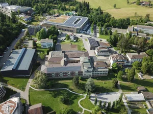 areal%20zweckverband%20ehemaliges%20kreisspital%20r%c3%bcti_preview Das Areal des ehemaligen Kreisspitals liegt schon in Rüti, nun kann es die Gemeinde auch noch gänzlich in ihren Besitz bringen.