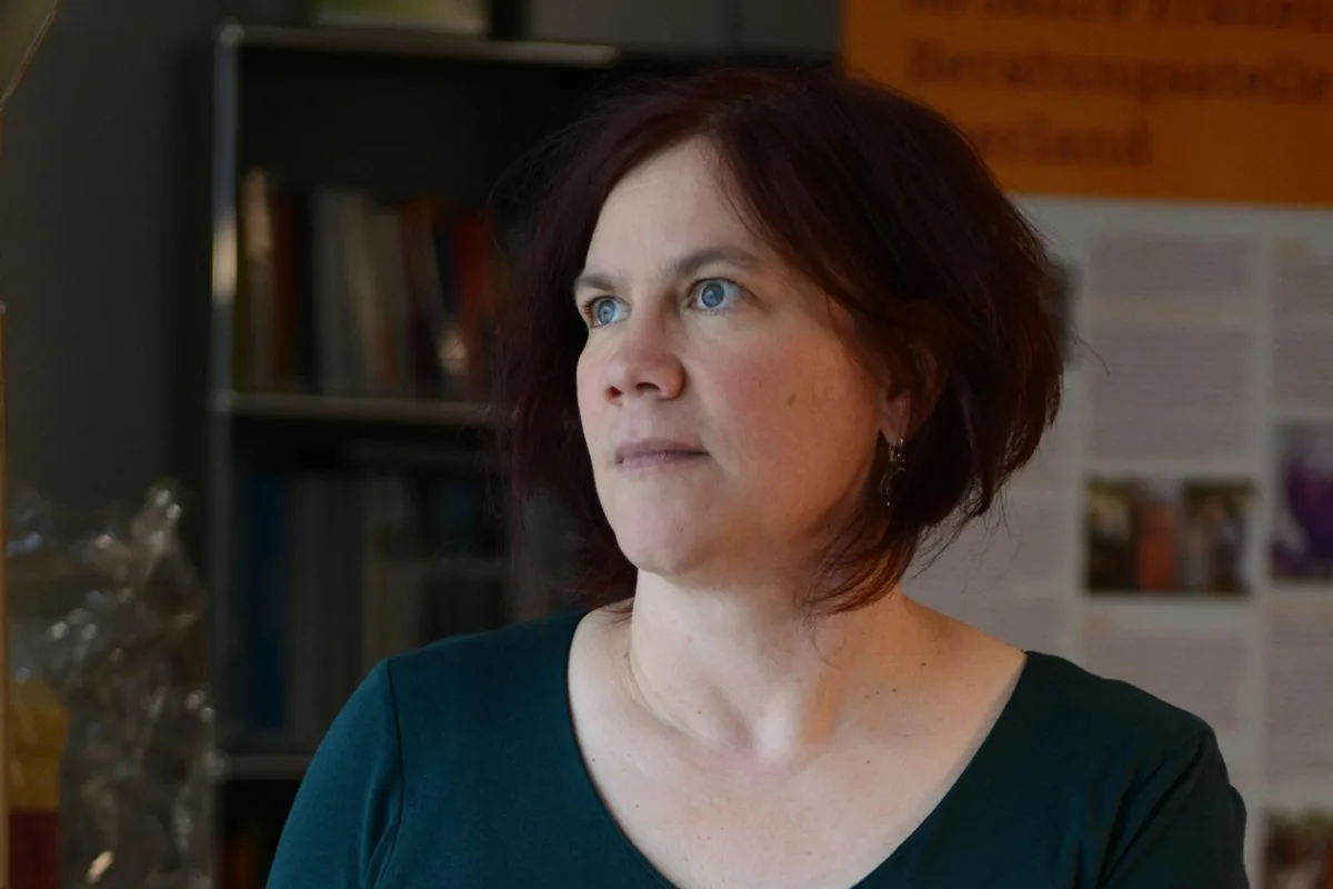 bu_sandra-fausch_frauenhaus_uster_14092022_jam1_preview Sandra Fausch, die Leiterin vom Frauenhaus Zürcher Oberland, freut sich trotz der Umstände über das 30-jährige Bestehen.
