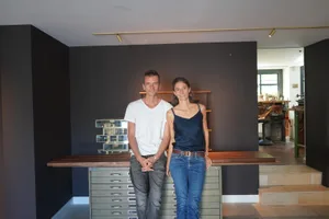 dsc01447-1_preview Aurelia und Mario Benedetti betreiben seit kurzem ein Juweliergeschäft im Walder Dorfzentrum., Am ehemaligen Standort der Roland Peyer AG gibt es ein neues Juweliergeschäft., Nebst den unzähligen Werkzeugen vermittelt der neue Juwelier vor allem Nähe und Offenheit.
