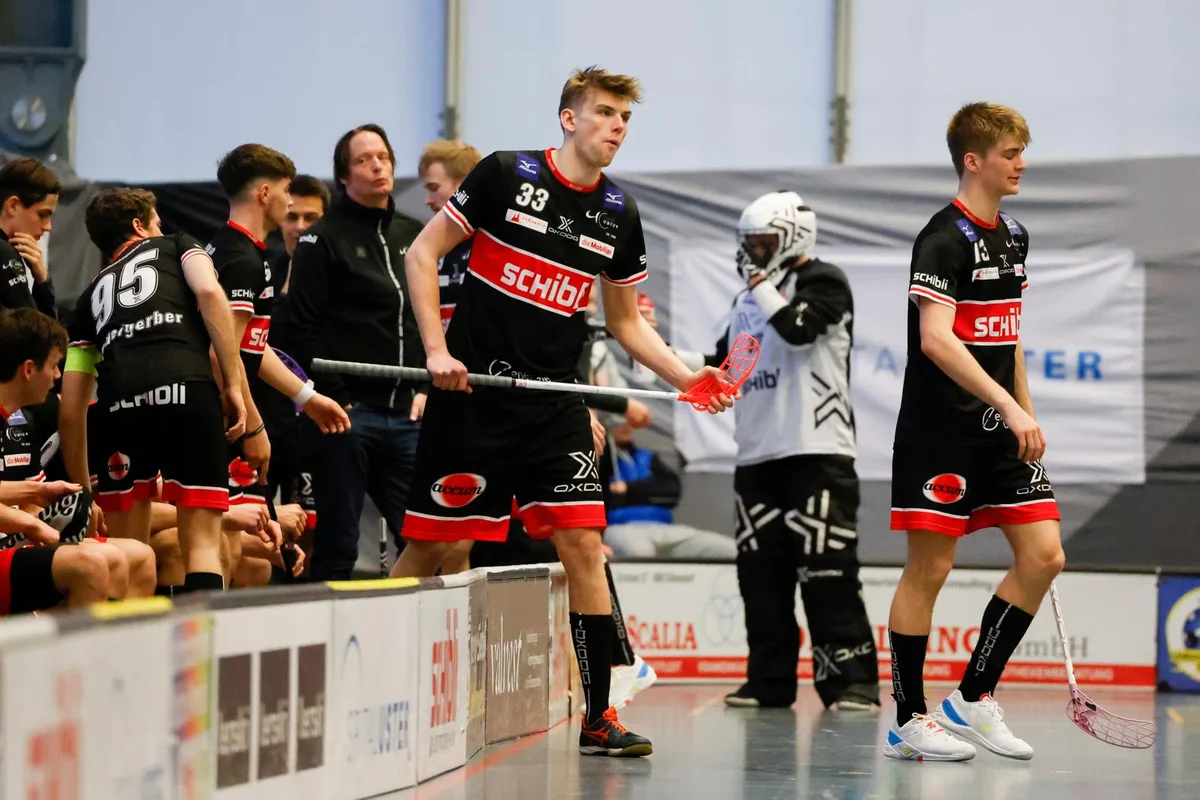 Das war nichts: Die Ustermer Spieler mussten auch gegen Malans als Verlierer vom Feld