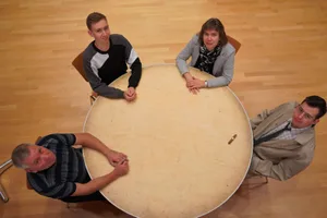 dsc02168_preview Quartett mit einer Leidenschaft für Theater: (v.l.) Markus, Yanick, Corinne und Pascal Zwald., Die jüngsten beiden der Zwald-Familie stehen zusammen mit Schauspieler Thommy Stählin (rechts) auf der Bühne.