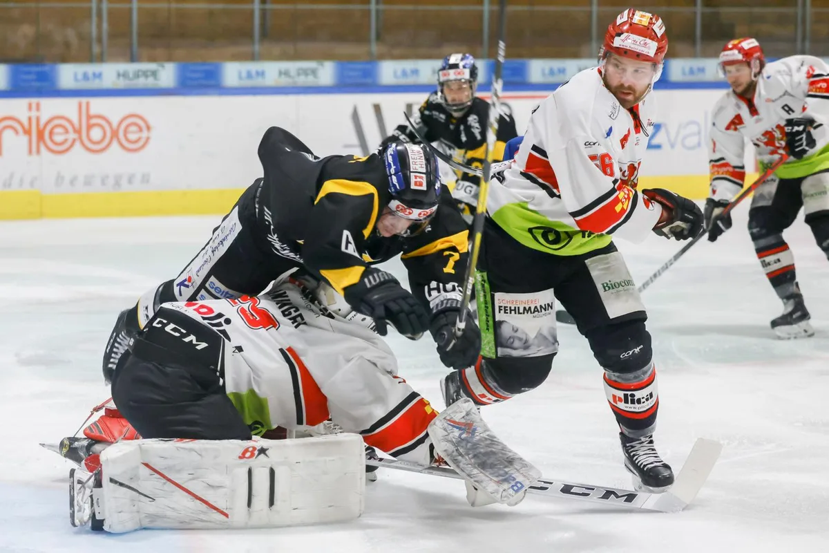 sport_05032022_ehwetzikon_crm_13_preview Trotz dem Sieg gegen Herisau klappte beim EHC Wetzikon (Manuel Laimbacher) noch nicht alles wie gewünscht.