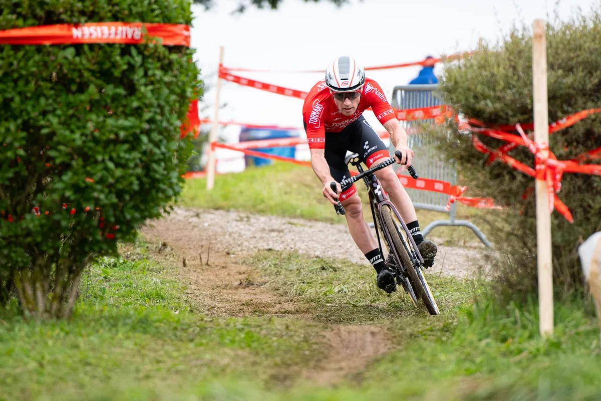 In der Heimat – hier am Radcross Illnau – holt der Gibswiler Kevin Kuhn Anlauf für die wichtigen internationalen Rennen.