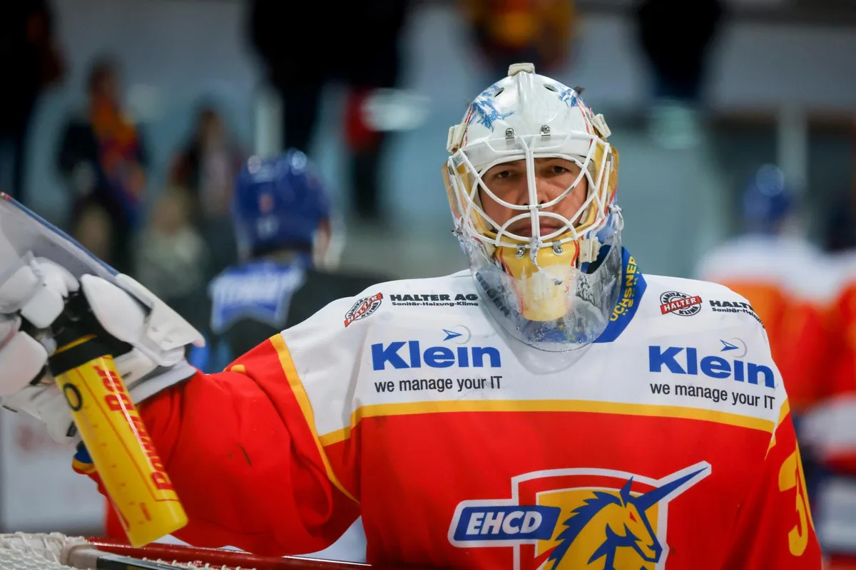 eishockey-ehcduebendorf-sclyss-04_preview Auch Dübendors Keeper Remo Trüb konnte die Niederlage nicht verhindern.