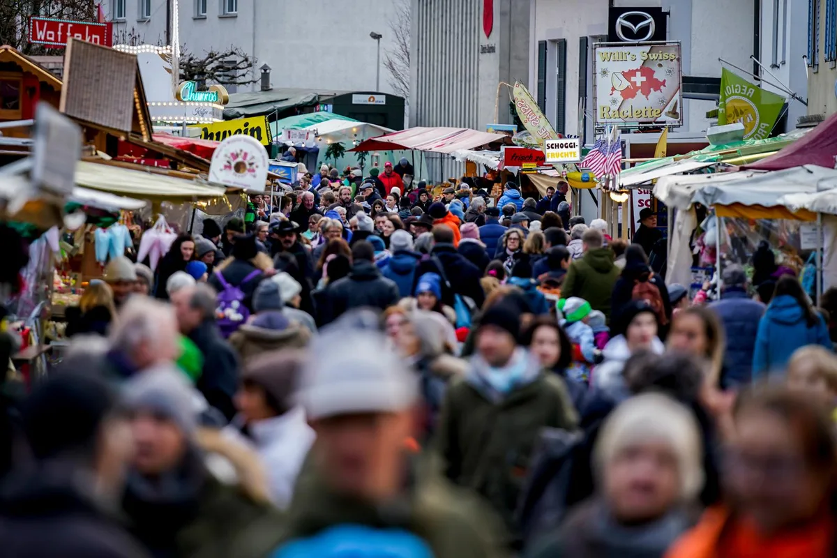 uster_28112019_ustermaert_crm_5_preview Während dem Uster Märt müssen diverse Strassen gesperrt werden.