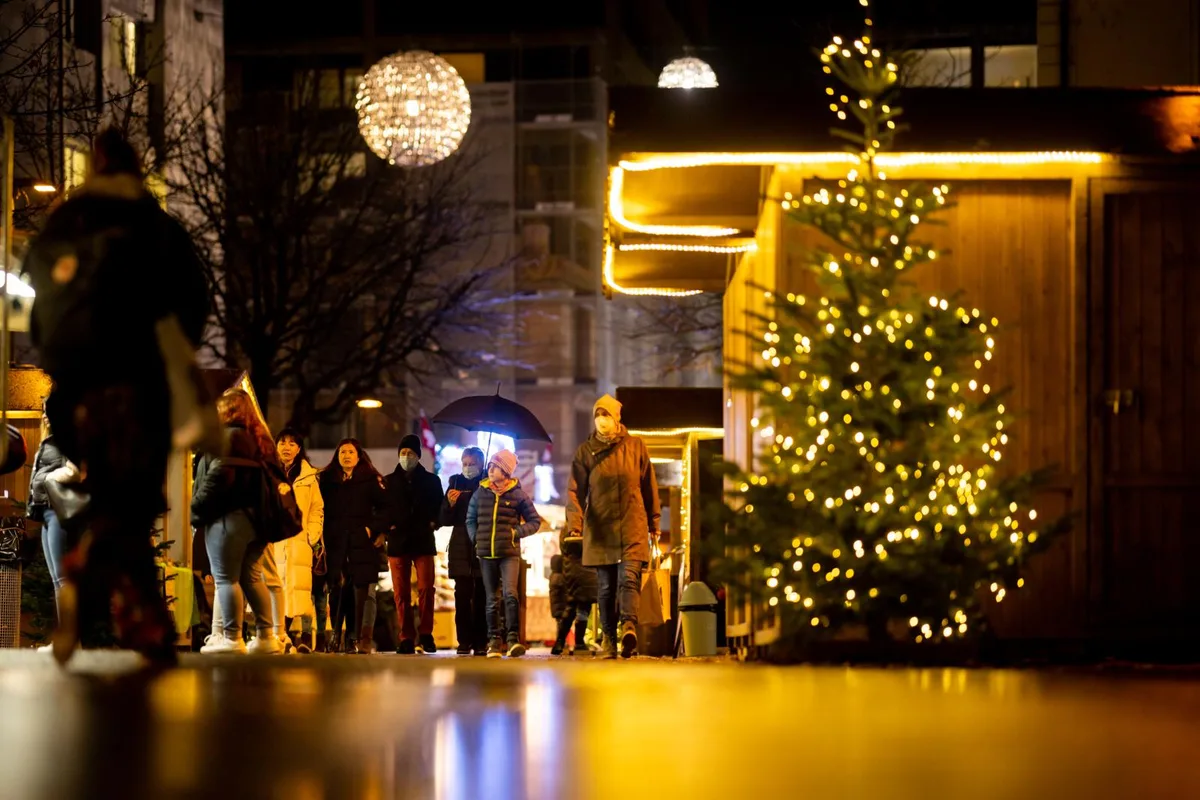 uster_02122021_weihnachtsmarkt_crm_17_preview Ab dem 9. Dezember ist der Weihnachtsmarkt in Uster wieder eröffnet.