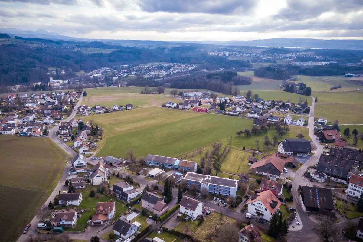 Auf dieser Parzelle in Winterberg soll eine grosse Überbauung zu stehen kommen.