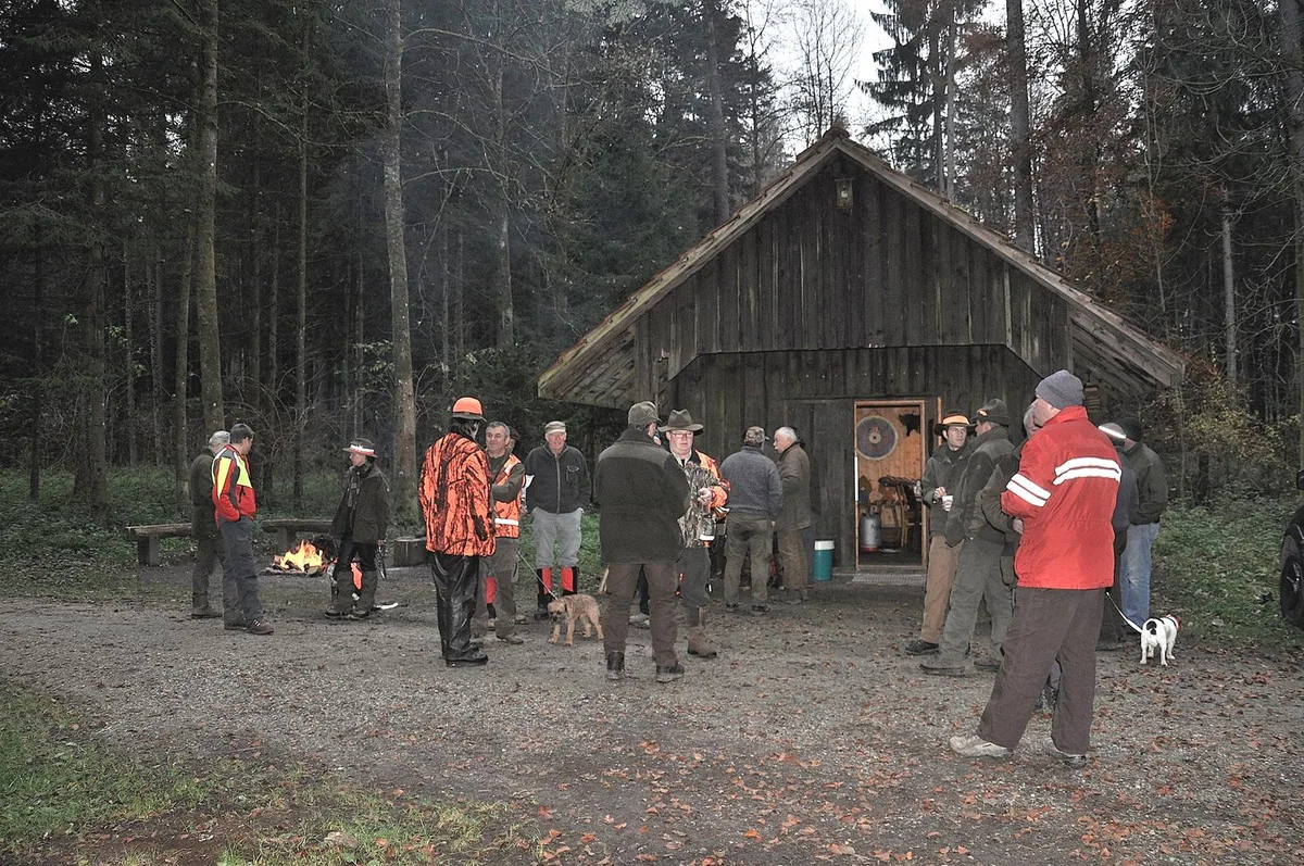 Die langjährigen Jäger im Revier Eschenberg müssen ab 2017 Jungjägern Platz machen. (Bild: zvg)