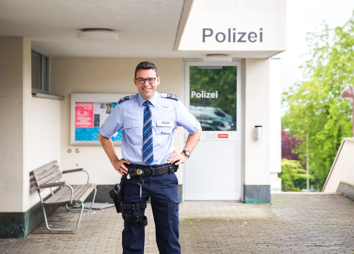 Polizeichef Peter Zimmermann fiel der Wechsel von der Gemeindepolizei Egg Zollikon (Bild) nicht leicht. (Bild: Seraina Boner)