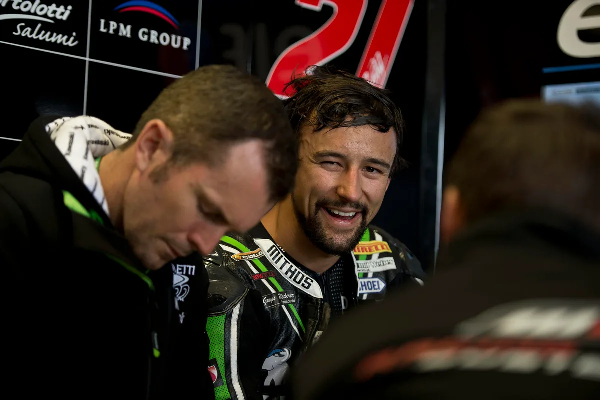 hi_r07_donington_worldssp_2016_preview_krummenacher_gb48363 Randy Krummenacher hat gut lachen: Für die nächste Saison liegen ihm zwei attraktive Angebote vor. (Bild: Kawasaki Press)