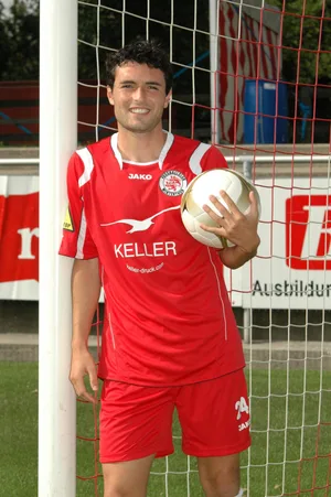 1299116 Ein Bild aus vergangenen Zeiten: Von Sommer 2006 bis Ende 2013 war Luca Radice bereits beim FC Winterthur unter Vertrag. (Archivbild: Mirjam Müller), Danach zog er zum FC Aarau weiter und spielte anderthalb Saisons in der Super League. (Archivbild: Nick Soland)