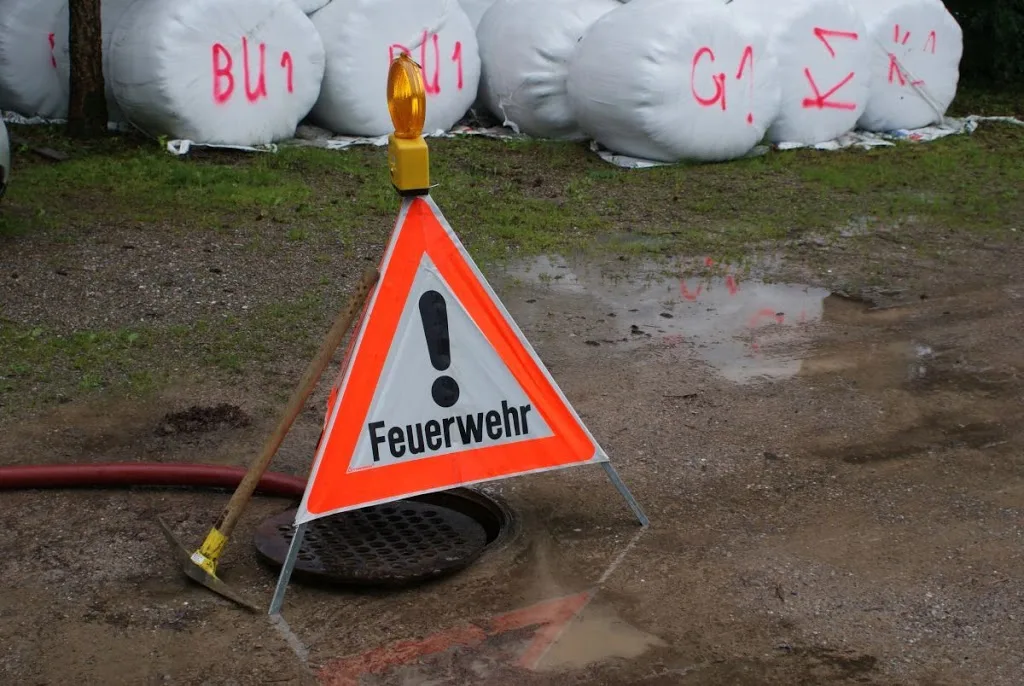 dsc03713 Aufgrund eines Wasserrohrbruchs kann die Bushaltestelle Wigartenstrasse in Fällanden nicht bedient werden. (Symbolbild)