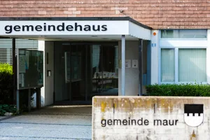 maur_gemeindehaus_naz-5 Pflicht erfüllt: Die Gemeinde Maur liess ihre Liegenschaften im Finanzvermögen neu bewerten. (Archivbild: Nicolas Zonvi)