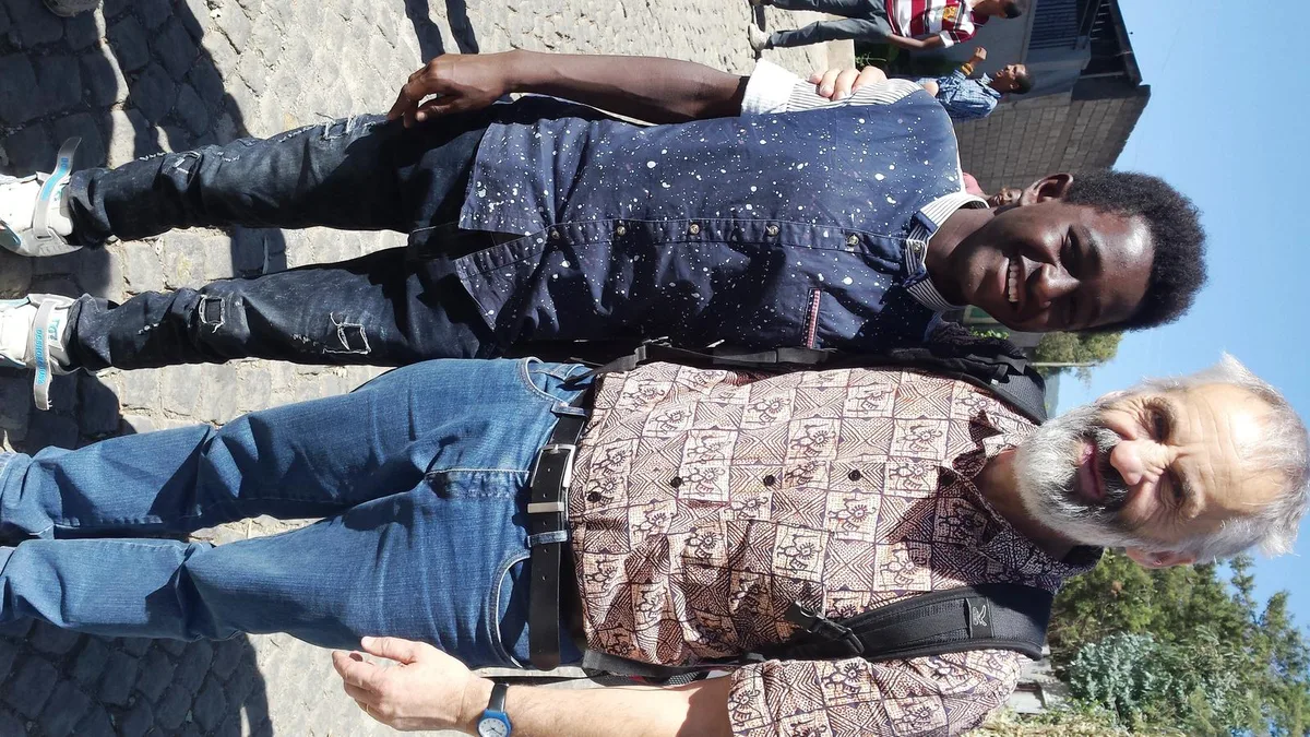 Christoph Zinsstag (r.) und der Waisenjunge Henok (l.), der im Kinderheim aufgenommen wurde. (Bild: zvg.)