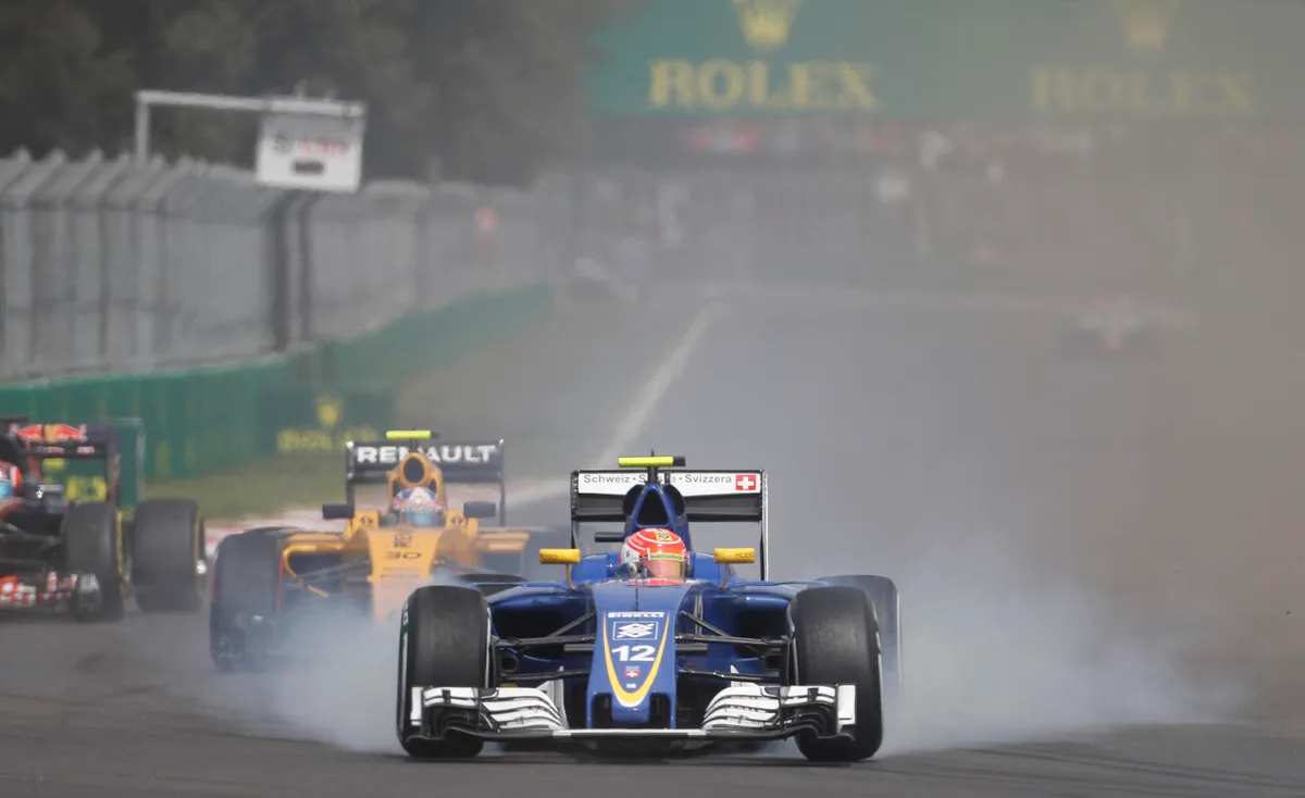 1477859951176 Der sportliche Aufwärtstrend bleibt bei Sauber aus: Felipe Nasr verbremst sich in Mexiko. (Bild: Keystone)