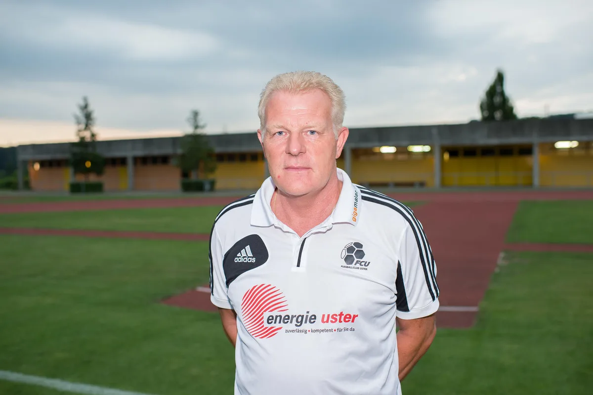 rfb-beilage_uster_pif-2 Bruno Schyrr kehrt als Teammanager zum FC Uster zurück. (Archivbild: Robert Pfiffner), Schyrr (rechts) stand bereits von 2011 bis 2015 an der Seitenlinie des FCU. (Archivbild: Nicolas Zonvi), Mark Disler bleibt trotzdem Trainer der ersten Mannschaft. (Archivbild: Robert Pfiffner)