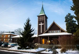 egg_27012017_kathkirche_sbo_5 Die katholische Kirche St. Antonius in Egg: Nach der Pfarrwahl wollen einige Kirchgemeindemitglieder an den Gottesdiensten nicht mehr teilzunehmen. (Bild: Seraina Boner)